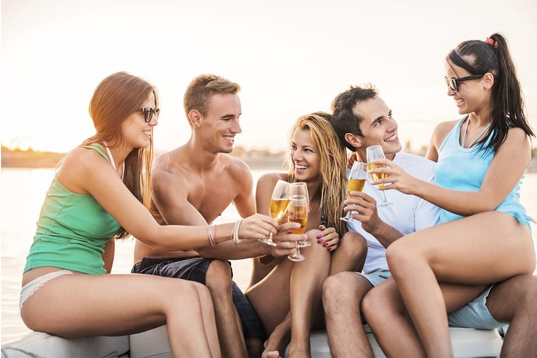 | Kelowna Wine, Boat & Canyon Tours | Cheers! Okanagan